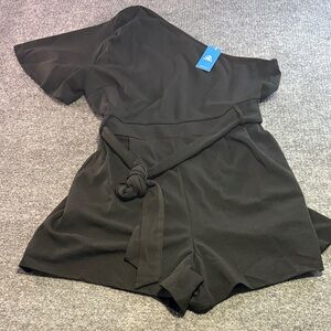 Cupshe Black One-Shoulder Romper Shorts with Tie Waist